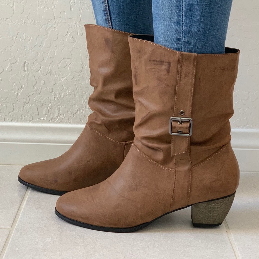 NIB Distressed Sand Low Heel Slouch Chic Boots - Picture 6 of 8